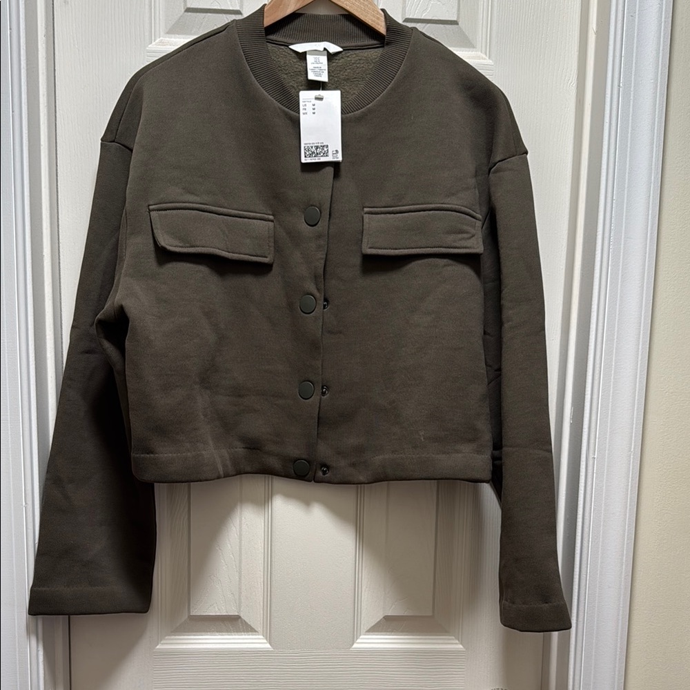 H&M Dark Khaki Green sweatshirt cardigan.
